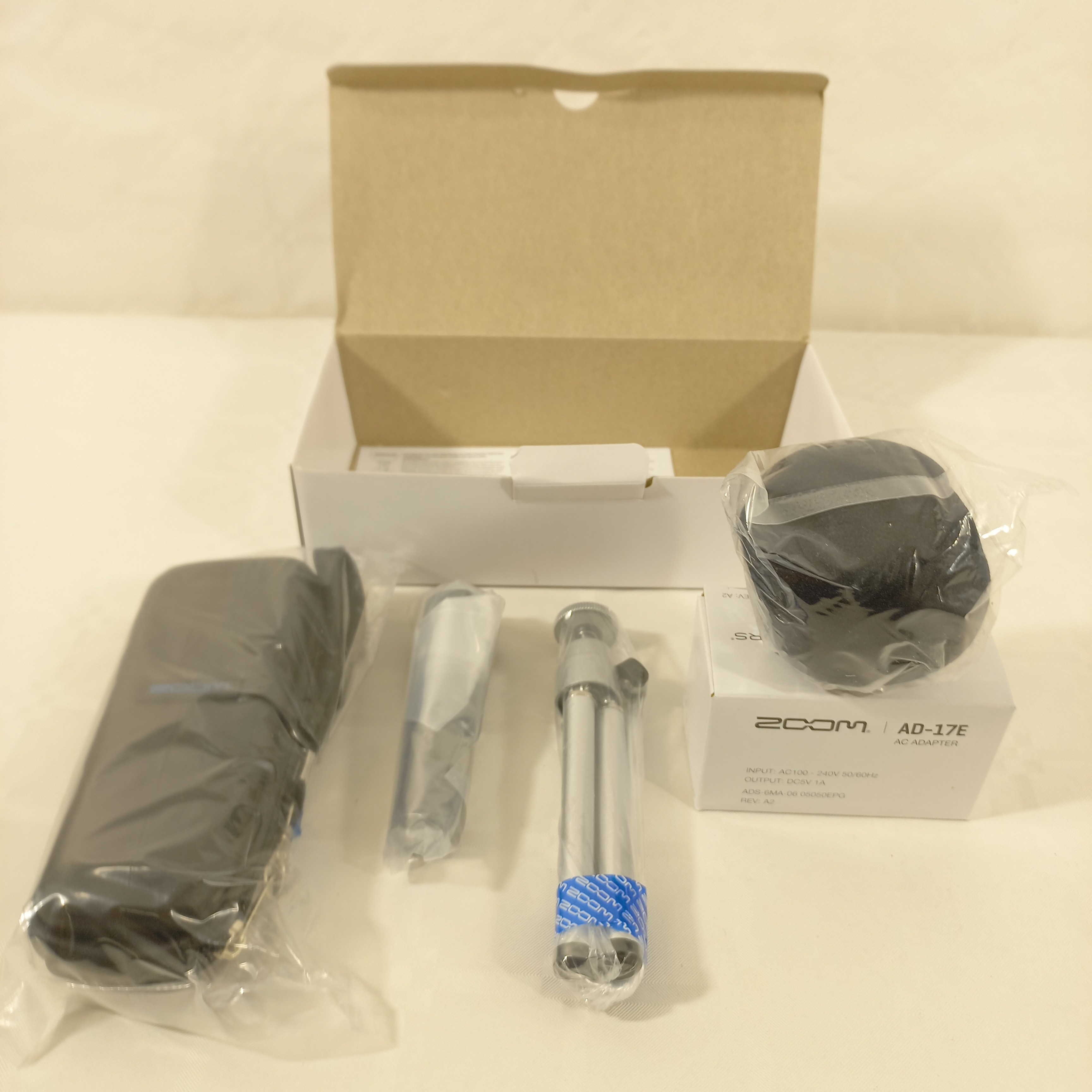 MICRO ZOOM APH_1n (Lot d'accessoires ) - État correct - Photo 2